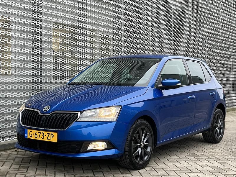 Occasion Skoda Fabia Business Line 97 PK (71 kW) 2019 Blauw Hatchback