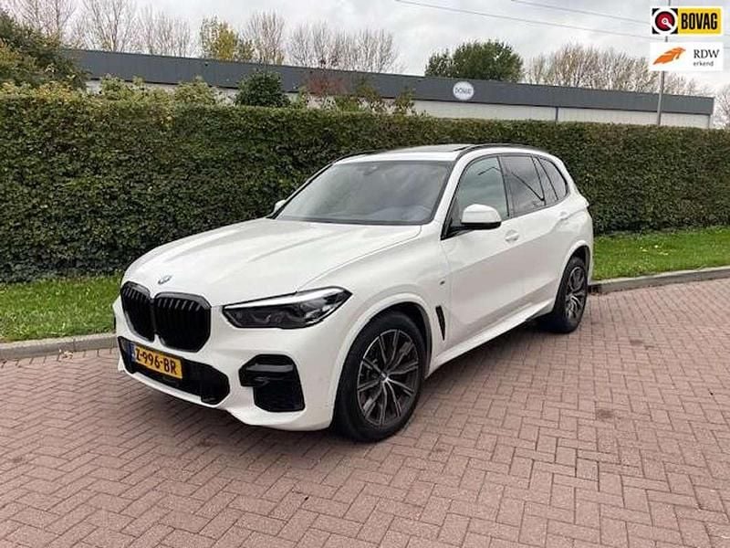 Wit Gebruikt 2022 BMW X5 Executive SUV | € 69.950 (Eerlijke prijs) - Afbeelding 1/4