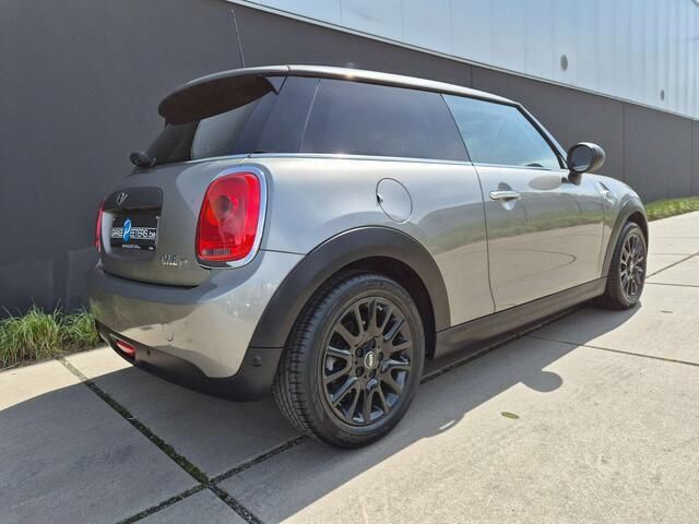 Occasion Mini Cooper 116 PK (85 kW) 2017 Grijs Hatchback