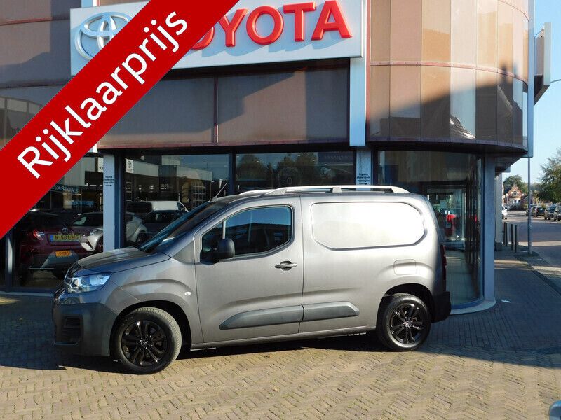 Grijs Gebruikt 2021 Citroën Berlingo MPV | € 15.900 (Goede deal) - Afbeelding 1/4