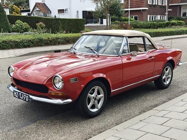 Occasion Fiat 124 Spider Sport 107 PK (78 kW) 1973 Rood Cabriolet