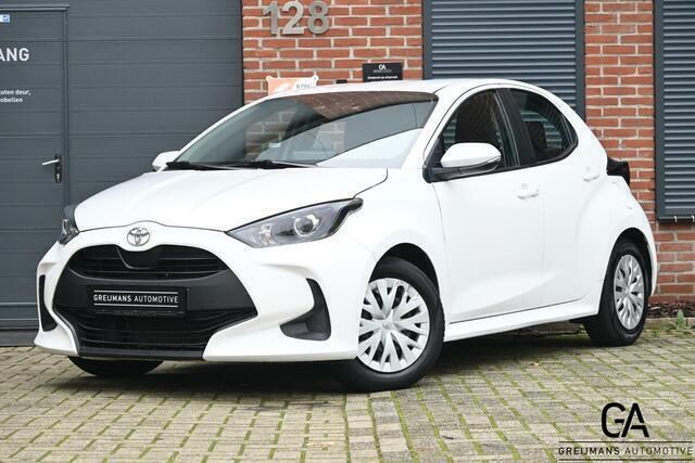 Wit Gebruikt 2022 Toyota Yaris Comfort Hatchback | € 13.950 (Super prijs) - Afbeelding 1/4