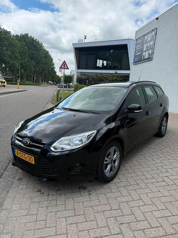 Gebruikt 2013 Ford Focus Stationwagen | € 3.999 (Eerlijke prijs) - Afbeelding 1/4