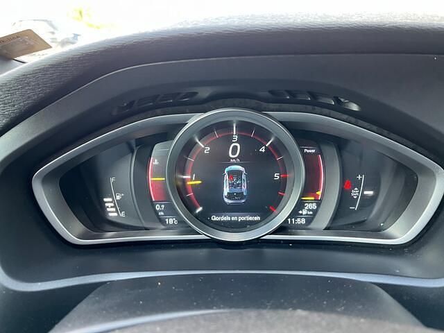 Occasion Volvo V40 R-Design 120 PK (88 kW) 2015 Zwart Hatchback