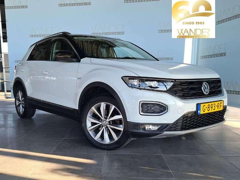 Wit Gebruikt 2019 VW T-Roc SUV | € 18.900 (Super prijs) - Afbeelding 1/4