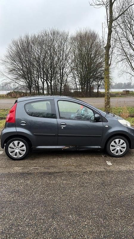 Occasion Peugeot 107 68 PK (50 kW) 2010 Hatchback