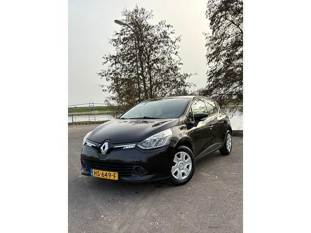 Occasion Renault Clio IV Expression 90 PK (66 kW) 2016 Zwart (metallic) Hatchback