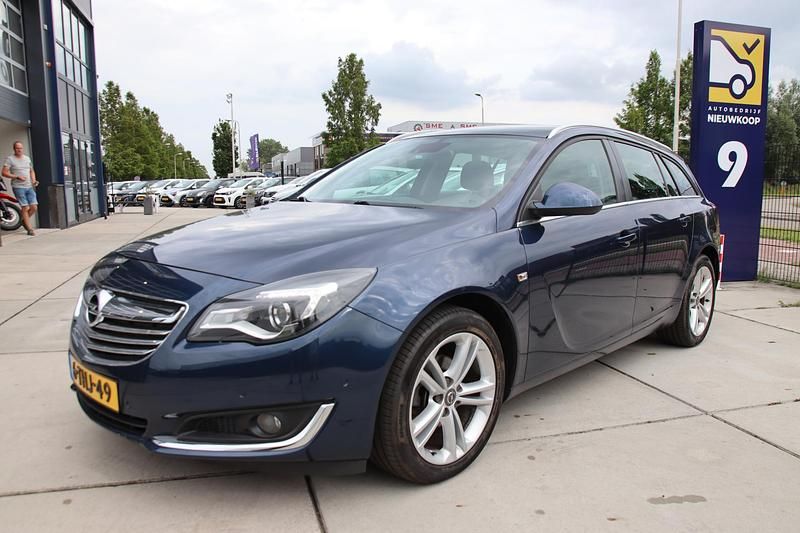 Occasion Opel Insignia Edition 142 PK (104 kW) 2014 Blauw Stationwagen