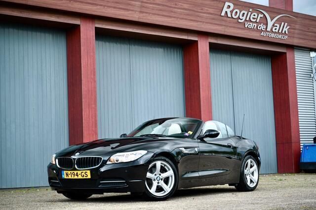 Zwart Gebruikt 2011 BMW Z4 Executive Cabriolet | € 14.950 (Eerlijke prijs) - Afbeelding 1/4