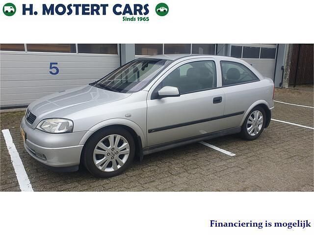 Grijs Gebruikt 2002 Opel Astra Edition Hatchback | € 1.195 (Goede deal) - Afbeelding 1/4