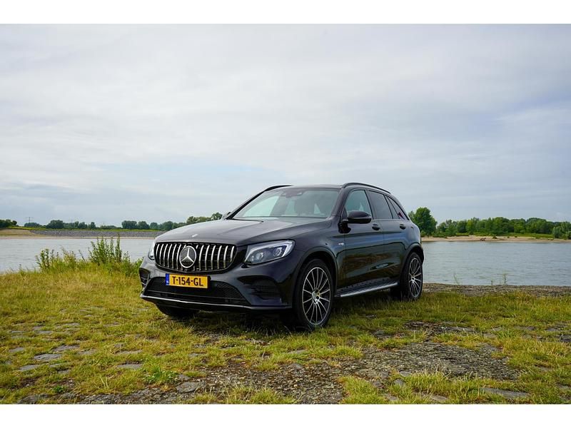 Zwart Gebruikt 2017 Mercedes GLC43 AMG AMG SUV | € 46.950 (Iets duurder) - Afbeelding 1/4