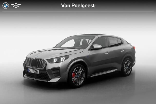 Grijs Nieuw 2025 BMW iX2 M Sport SUV | € 63.384 (Eerlijke prijs) - Afbeelding 1/4