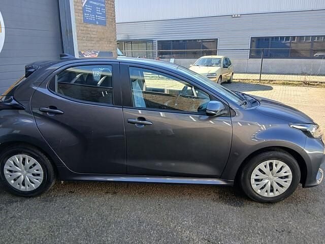 Occasion Toyota Yaris Business Edition 2022 Grijs Hatchback