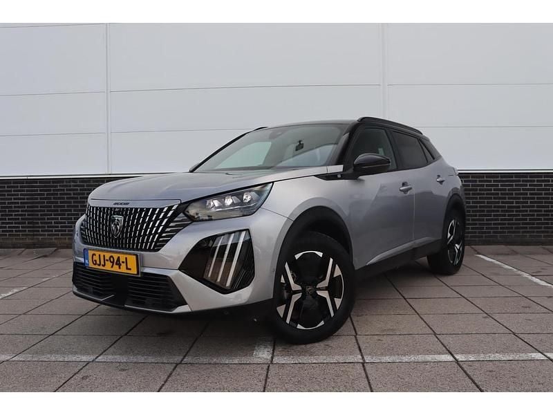 Grijs Gebruikt 2024 Peugeot e-2008 GTi SUV | € 28.885 (Duur) - Afbeelding 1/3