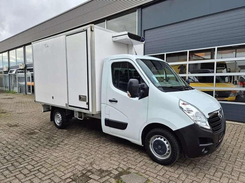 Wit Gebruikt 2015 Opel Movano Van | € 12.950 - Afbeelding 1/4
