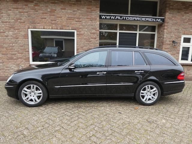 Occasion Mercedes E280 Classic 191 PK (140 kW) 2008 Zwart, metallic lak Stationwagen