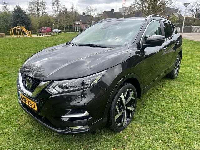 Zwart, metallic lak Gebruikt 2021 Nissan Qashqai Tekna SUV | € 18.450 (Super prijs) - Afbeelding 1/4