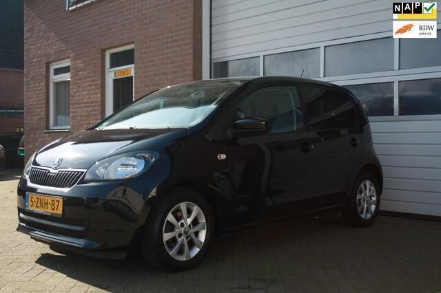 Zwart Gebruikt 2015 Skoda Citigo Hatchback | € 5.500 (Goede deal) - Afbeelding 1/4