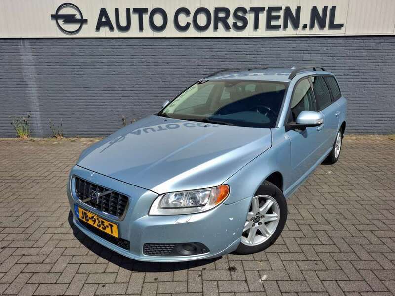 Blauw Gebruikt 2008 Volvo V70 Summum Stationwagen | € 2.240 (Duur) - Afbeelding 1/4