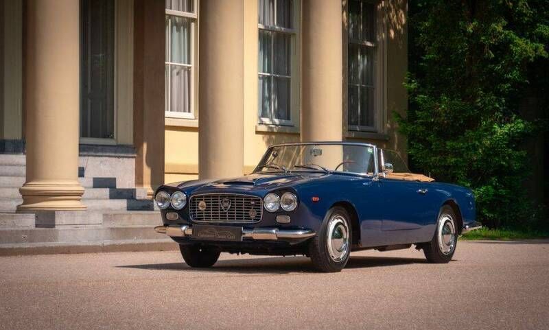 Blauw Gebruikt 1969 Lancia Flaminia Cabriolet | € 149.500 - Afbeelding 1/4