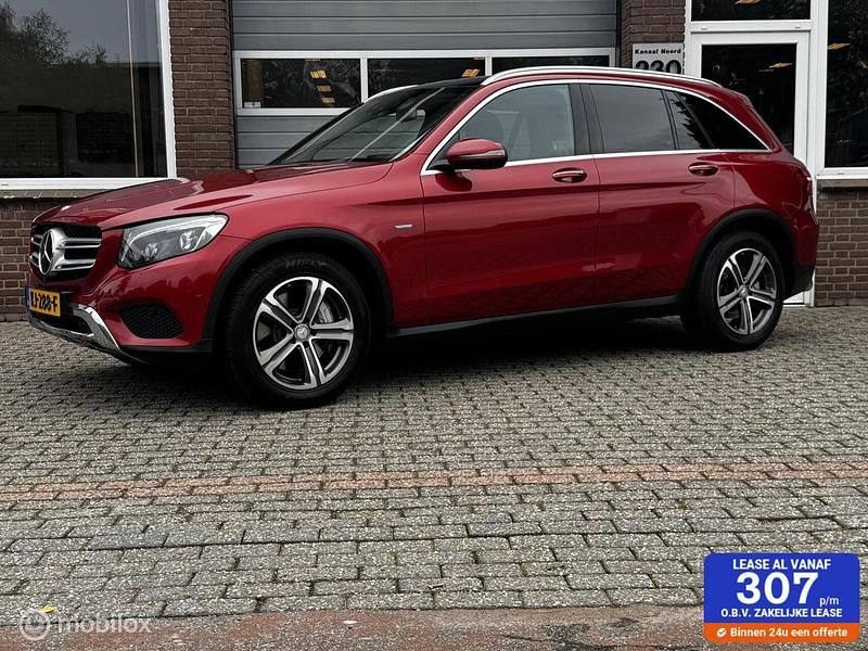 Rood Gebruikt 2016 Mercedes GLC350 SUV | € 18.950 (Eerlijke prijs) - Afbeelding 1/4