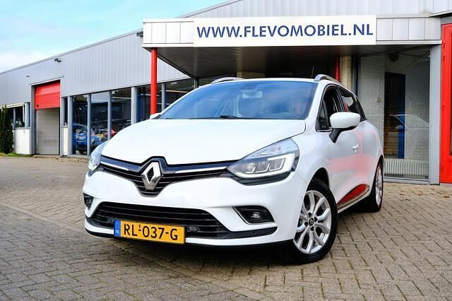 Wit Occasion 2018 Renault Clio GrandTour Intens Stationwagen | € 7.750 (Eerlijke prijs) - Afbeelding 1/4