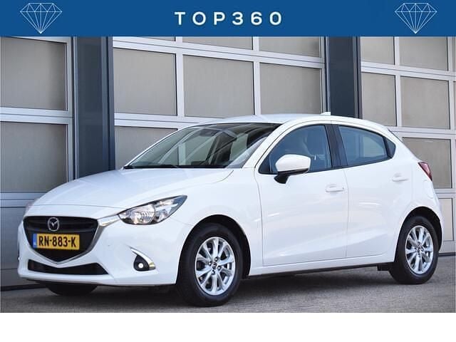Wit Gebruikt 2017 Mazda 2 Dynamic Hatchback | € 11.950 (Eerlijke prijs) - Afbeelding 1/4