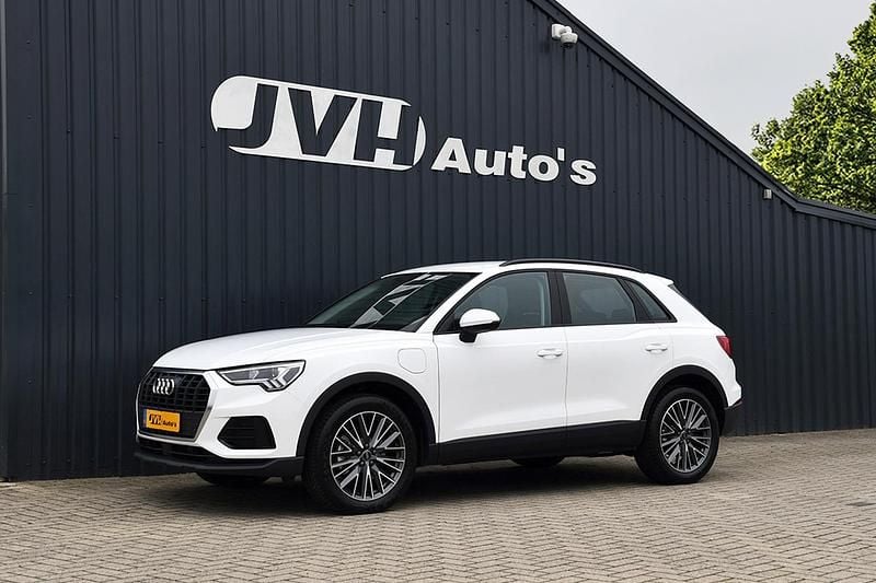 Wit Gebruikt 2024 Audi Q3 S-Line SUV | € 34.750 - Afbeelding 1/4