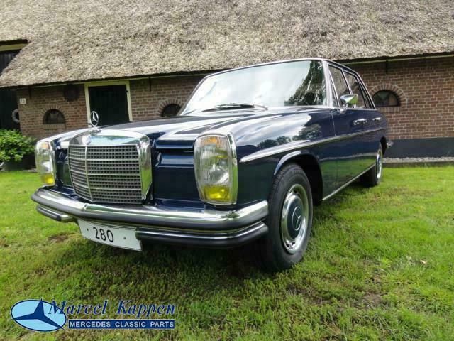 Blauw Gebruikt 1972 Mercedes 280 | € 24.950 - Afbeelding 1/4