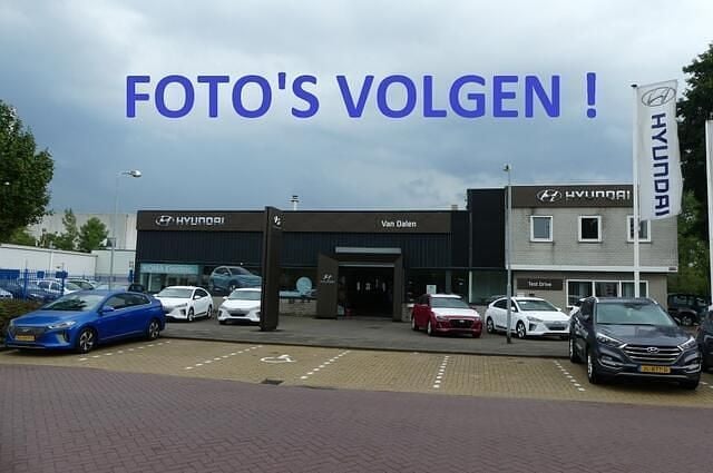 Grijs Gebruikt 2015 Hyundai i10 Comfort Hatchback | € 7.500 (Eerlijke prijs) - Afbeelding 1/4