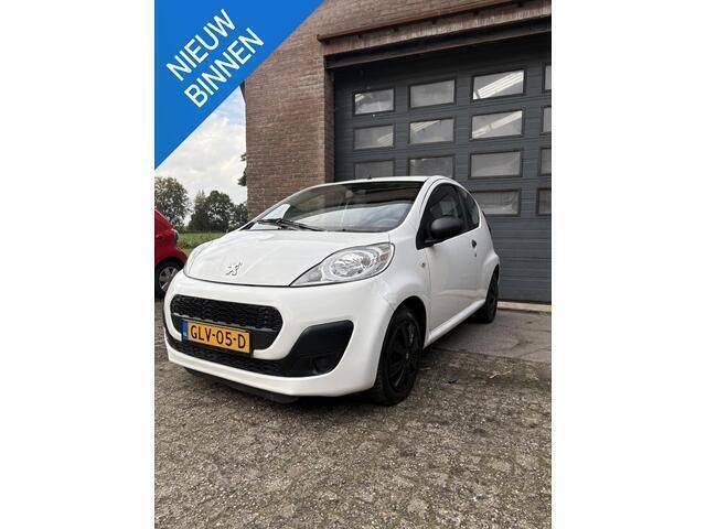 Wit Gebruikt 2012 Peugeot 107 Access Hatchback | € 2.999 (Goede deal) - Afbeelding 1/4