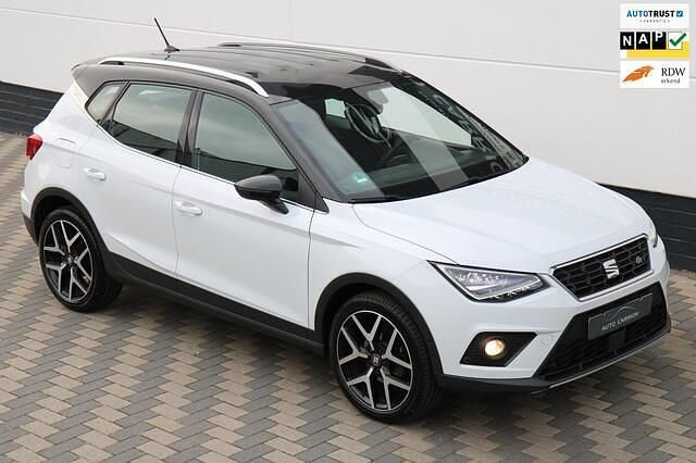 Wit Gebruikt 2019 Seat Arona FR SUV | € 17.945 (Eerlijke prijs) - Afbeelding 1/4