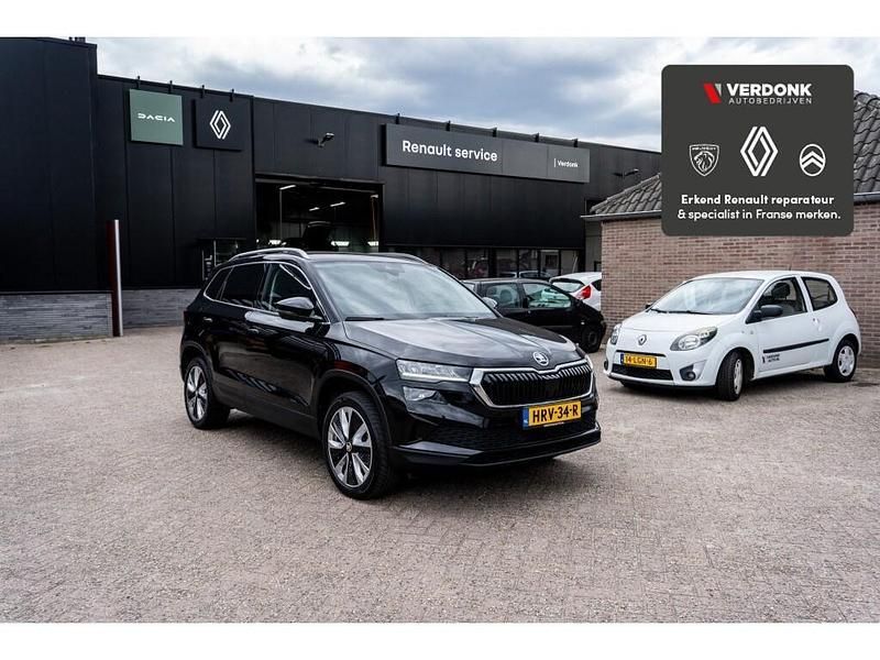 Zwart Gebruikt 2023 Skoda Karoq Style SUV | € 34.950 (Goede deal) - Afbeelding 1/4