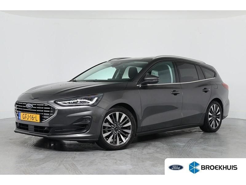 Grijs Occasion 2024 Ford Focus Titanium X Stationwagen | € 28.400 (Duur) - Afbeelding 1/4