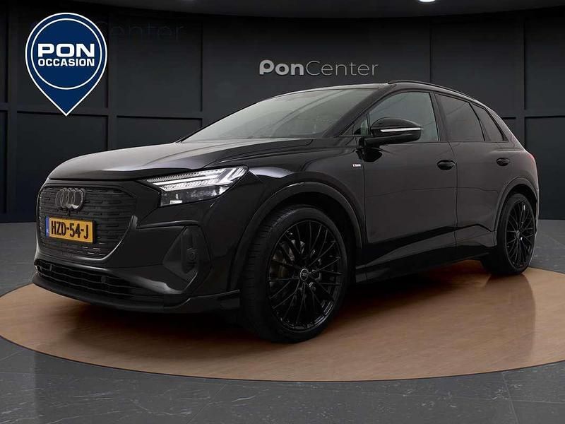 Zwart Occasion 2025 Audi Q4 e-tron S-Line SUV | € 44.850 (Eerlijke prijs) - Afbeelding 1/3