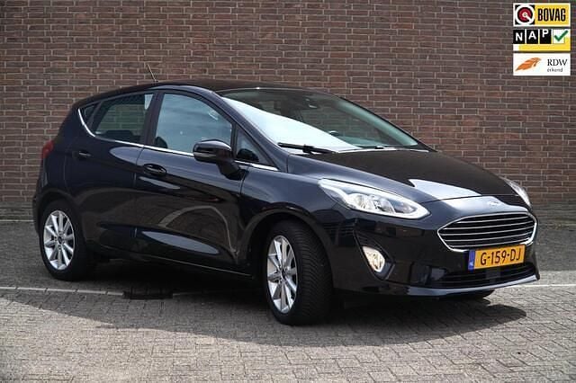 Zwart Gebruikt 2019 Ford Fiesta Titanium Hatchback | € 13.750 (Eerlijke prijs) - Afbeelding 1/4