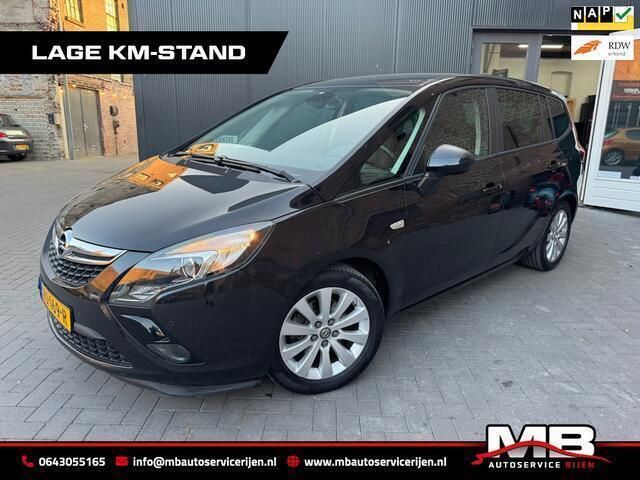 Zwart Gebruikt 2015 Opel Zafira Tourer Cosmo MPV | € 12.750 (Eerlijke prijs) - Afbeelding 1/4