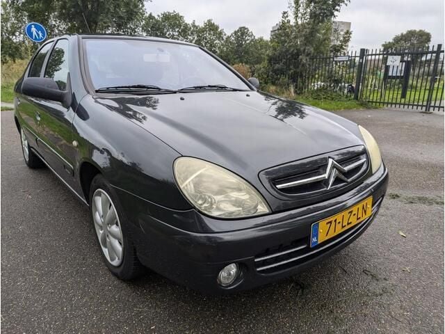 Grijs Gebruikt 2003 Citroën Xsara Hatchback | € 795 (Eerlijke prijs) - Afbeelding 1/4