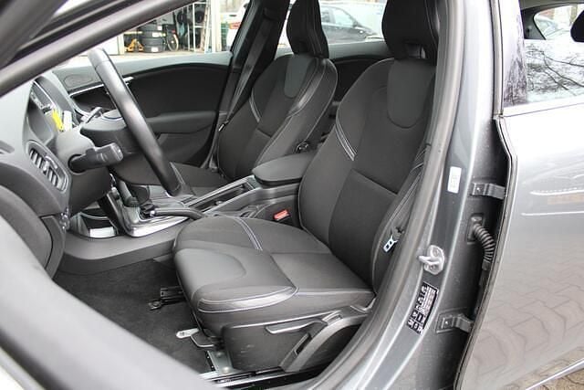 Occasion Volvo V40 Momentum 154 PK (113 kW) 2015 Grijs Stationwagen