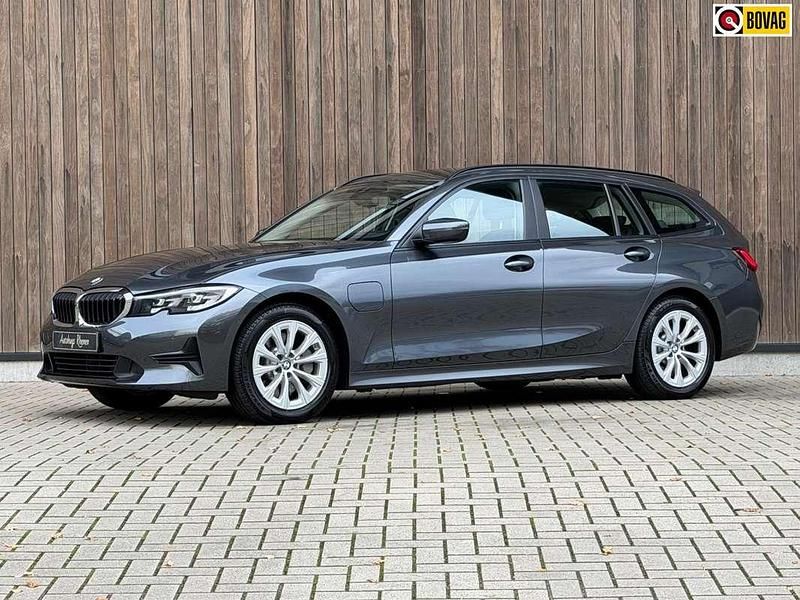 Occasion BMW 330e 292 PK (214 kW) 2021 Grijs Stationwagen