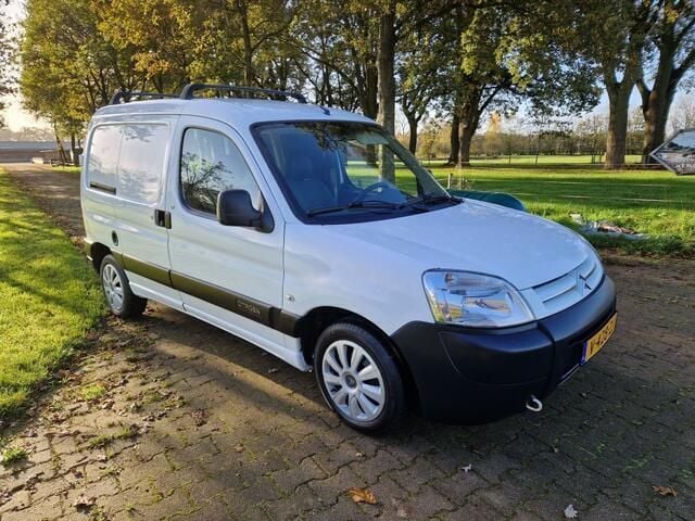 Wit Gebruikt 2008 Citroën Berlingo MPV | € 3.750 (Eerlijke prijs) - Afbeelding 1/4