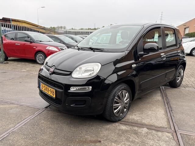 Zwart Gebruikt 2013 Fiat Panda Hatchback | € 3.750 (Eerlijke prijs) - Afbeelding 1/4
