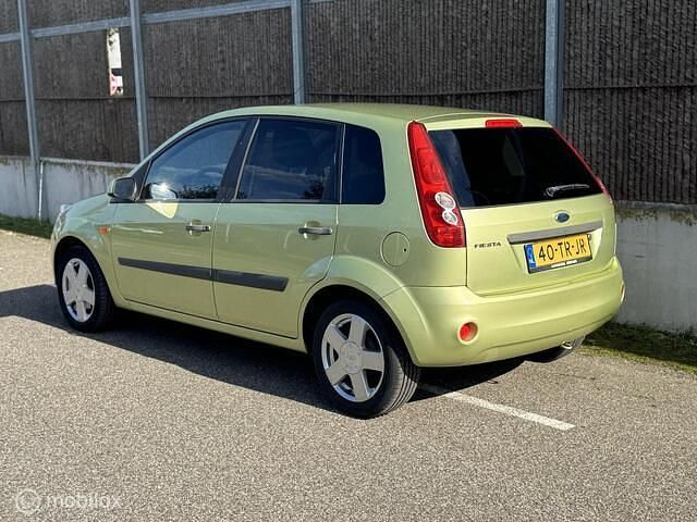 Occasion Ford Fiesta Ambiente 80 PK (58 kW) 2007 Groen Hatchback
