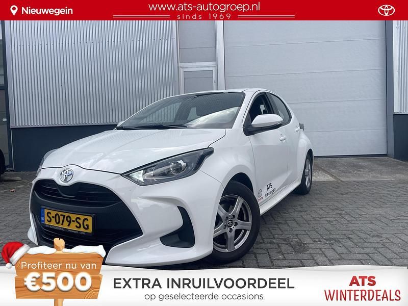 Wit Gebruikt 2023 Toyota Yaris Active Hatchback | € 18.500 (Eerlijke prijs) - Afbeelding 1/4