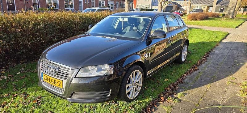 Zwart Gebruikt 2010 Audi A3 Stationwagen | € 6.000 (Eerlijke prijs) - Afbeelding 1/4