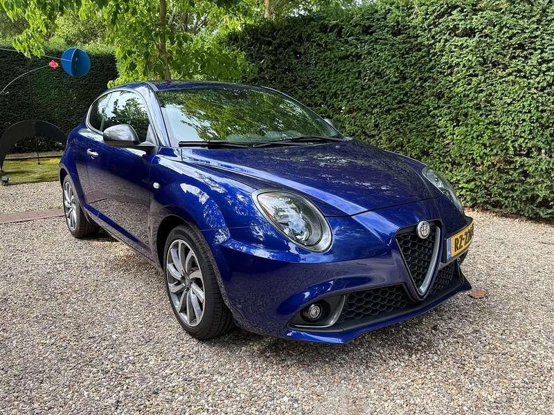 Blauw Gebruikt 2018 Alfa Romeo MiTo Super Hatchback | € 11.250 (Eerlijke prijs) - Afbeelding 1/4