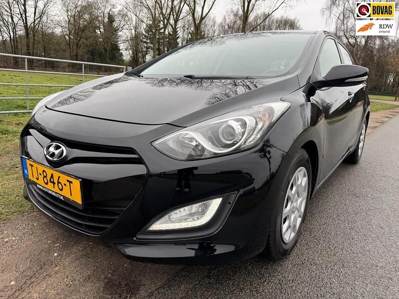 Zwart Gebruikt 2019 Hyundai i30 Hatchback | € 11.950 - Afbeelding 1/4