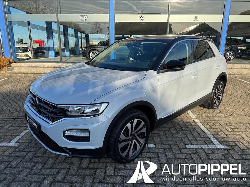 Wit Gebruikt 2021 VW T-Roc Active SUV | € 25.895 (Super prijs) - Afbeelding 1/4