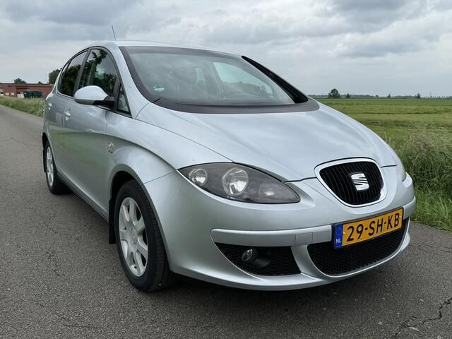 Occasion Seat Toledo Stylance 150 PK (110 kW) 2006 Grijs Sedan