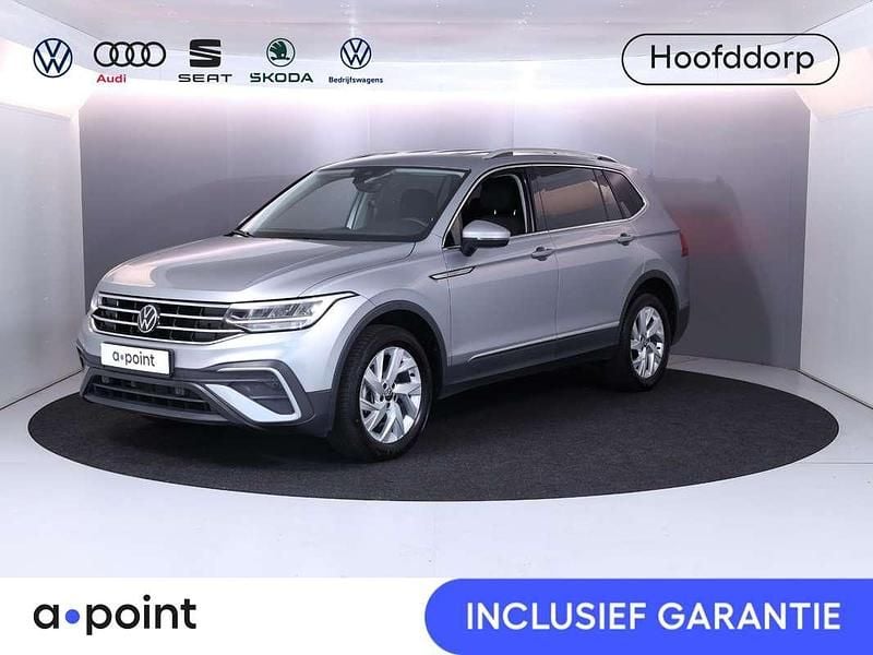 Grijs Gebruikt 2024 VW Tiguan Allspace Business SUV | € 39.949 (Super prijs) - Afbeelding 1/3